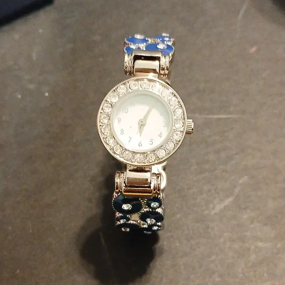 Quartz movement blue blinged out cuff watch - Picture 1 of 11